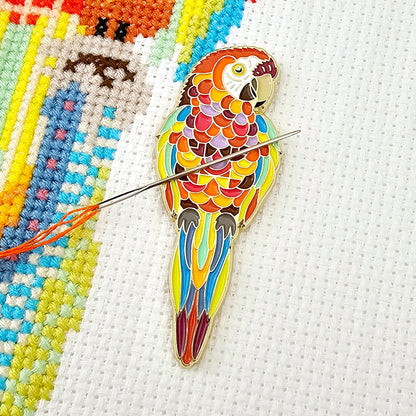 Mandala Parrot Needle Minder